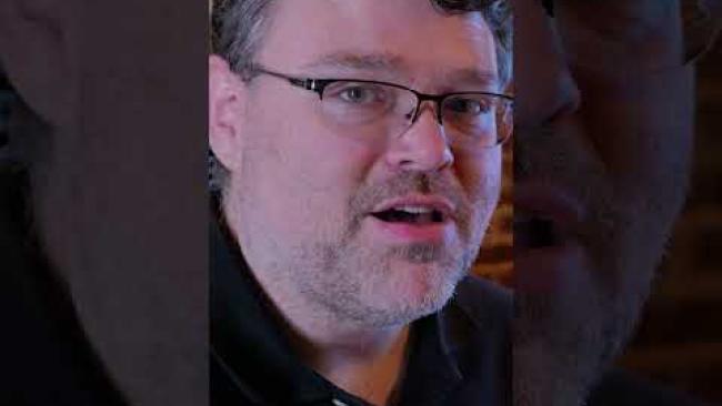 Embedded thumbnail for PiKVM plus L1Techs KVM = MAGIC! #shorts #tech #kvm